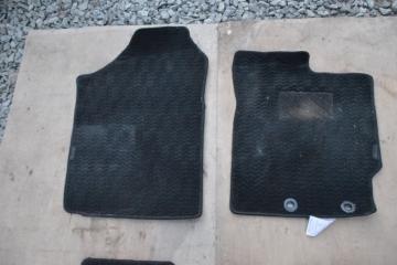Коврики комплект TOYOTA RACTIS nsp120 1nr-fe 3 ракурс