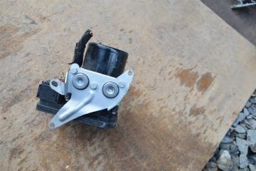 Блок abs BMW 3 SERIES E90 n52b25 5 ракурс