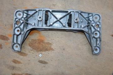 Подушка акпп BMW 5 SERIES E60 n52b25 1 ракурс