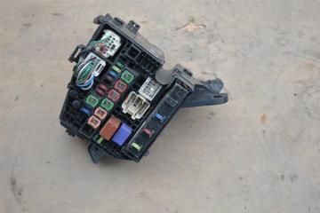 Блок предохранителей  TOYOTA RACTIS Ncp100 1nz-fe 1 ракурс