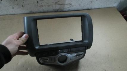 Консоль магнитофона HONDA FIT GD1 l13a 3 ракурс
