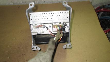 Магнитофон TOYOTA PRIUS NHW20 1nzfxe 86120-47260 3 ракурс