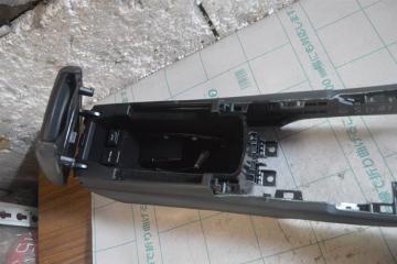 Бардачок между сиденьями LEXUS IS350 GSE21 2gr-fse 1 ракурс