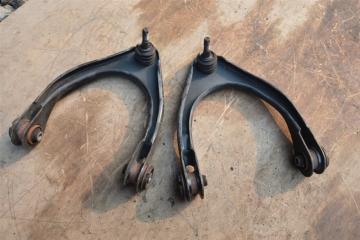 Рычаг передний правый TOYOTA MARK X контрактная Рычаг передний правый TOYOTA MARK X