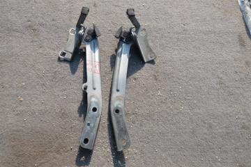 Фото запчасти петля капота NISSAN ELGRAND контрактная запчасть Запчасть петля капота NISSAN ELGRAND