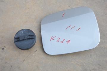 Лючок бензобака TOYOTA SPACIO ZZE122, NZE121 2 ракурс