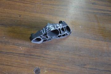 Крепеж бампера правый передний LEXUS GS430 UZS190, URS190 2 ракурс