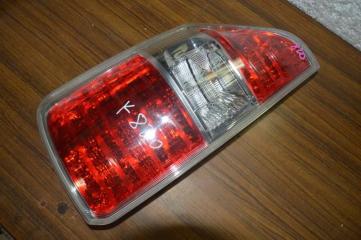 Стоп-сигнал левый TOYOTA NOAH ZRR70 3zr-fae 2 ракурс