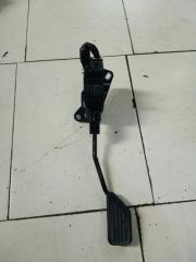Педаль газа TOYOTA PASSO KGC30 1KR-FE 78110-B1010 2 ракурс