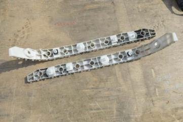 Крепеж бампера задний NISSAN SERENA FC26, NC26 2 ракурс