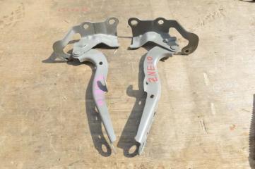 Петля капота TOYOTA WISH ZNE10. ZNE14 1 ракурс
