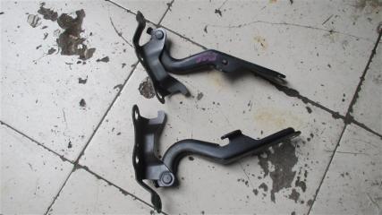 Петля капота TOYOTA SIENTA NCP81 1NZ-FE 2 ракурс