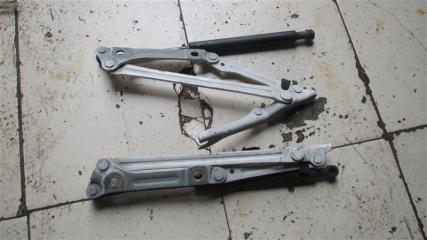 Петля крышки багажника TOYOTA CROWN GRS184 2GR 2 ракурс