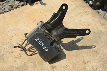 Блок abs Toyota Voxy ZRR70 3zr-fae 44510-28170, 89541-28280, 113040-10170 2 ракурс