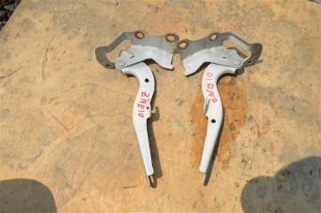 Петля капота TOYOTA WISH ZNE10 1 ракурс