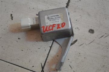 Блок управления TOYOTA CELSIOR UCF20 1UZ-FE 9098005293 1 ракурс