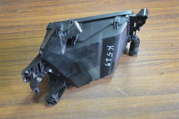 Блок предохранителей TOYOTA CROWN GRS182 3GR-FSE 2 ракурс