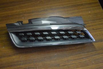 Решетка радиатора передняя правая NISSAN MARCH