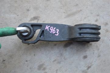 Подушка двигателя правая Honda Stream RN6 R18A 2 ракурс