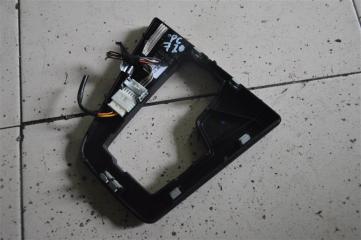 Консоль кпп BMW X3 E83 N52B25 2 ракурс