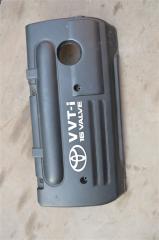 Пластиковая крышка на двс TOYOTA WISH ZNE10 1ZZ 1 ракурс