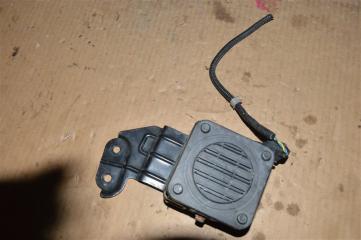 Гудок Nissan Leaf ZE0 em61 2 ракурс