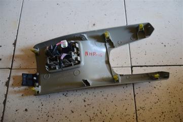 Консоль кпп TOYOTA AQUA NHP10 1NZFXE 2 ракурс