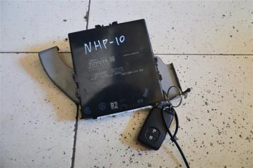 Блок иммобилайзера TOYOTA AQUA NHP10 1NZFXE 1 ракурс