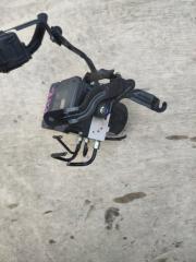 Блок abs HONDA INSIGHT ZE2 LDA 3 ракурс Блок abs HONDA INSIGHT ZE2 LDA 3 ракурс