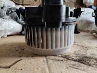 Мотор печки Toyota BB qnc21 3sz-ve 3 ракурс