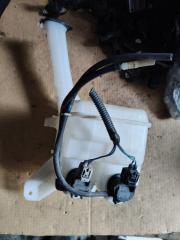 Бачок стеклоомывателя Toyota Ractis NCP100 1nz-fe 2 ракурс