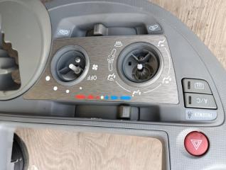 Климат-контроль TOYOTA SIENTA NCP81 1NZ-FE 3 ракурс