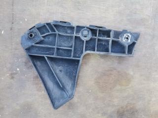 Крепеж бампера правый передний Toyota Voxy ZRR70 3zr-fae 2 ракурс