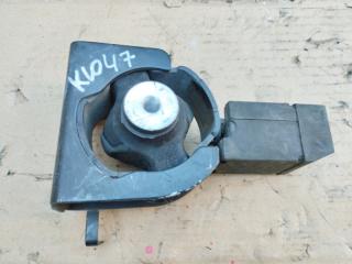 Подушка передняя Toyota Voxy ZRR70 2 ракурс