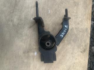 Подушка задняя TOYOTA Voxy ZRR70 3zr 1 ракурс Подушка задняя TOYOTA Voxy ZRR70 3zr 1 ракурс