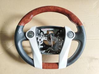 Руль Toyota Prius ZVW30 2zr-fxe 1 ракурс Руль Toyota Prius ZVW30 2zr-fxe 1 ракурс