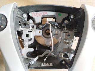 Руль Toyota Prius ZVW30 2zr-fxe 4 ракурс Руль Toyota Prius ZVW30 2zr-fxe 4 ракурс