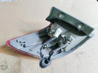 Стоп-сигнал правый Toyota Wish ZGE20 2zr-fae 68-17 4 ракурс