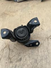 Подушка передняя Toyota Voxy ZRR70 3zr-fae 1 ракурс Подушка передняя Toyota Voxy ZRR70 3zr-fae 1 ракурс