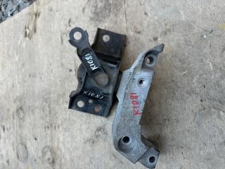 Подушка двигателя правая Nissan NOTE