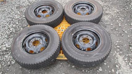 Комплект из 4-х Колесо зимнее R15 / 195 / 80 DUNLOP winter maxx sv01 6x139.7 штамп. 35ET (б/у)