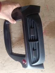 Консоль магнитофона HONDA FIT GE6 l13a 2 ракурс