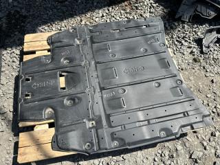 Запчасть защита двигателя Nissan Leaf