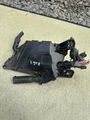Блок предохранителей Toyota Mark X GRX120 4gr-fse 2 ракурс