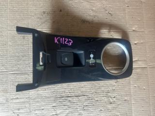 Запчасть консоль акпп Nissan Leaf