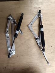 Петля крышки багажника TOYOTA Brevis JCG10 1jz-fse 2 ракурс