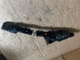 Запчасть крепление бампера заднее левое Toyota Ractis