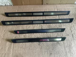 Порожек пластиковый Toyota Progres JCG10 1 ракурс