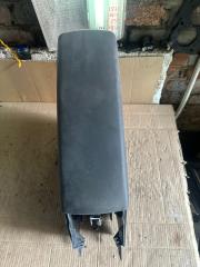 Бардачок между сиденьями Toyota Prius ZVW30 2zr-fxe 3 ракурс