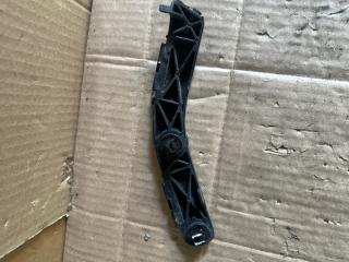 Крепление бампера левое заднее Toyota Sienta NCP81 1nz-fe 52576-52080 2 ракурс